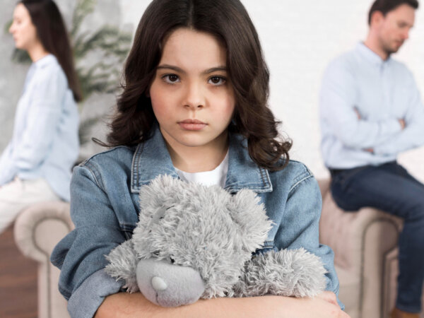 Argumenty do ograniczenia praw rodzicielskich – kiedy rozważać ingerencję w prawa rodzicielskie?